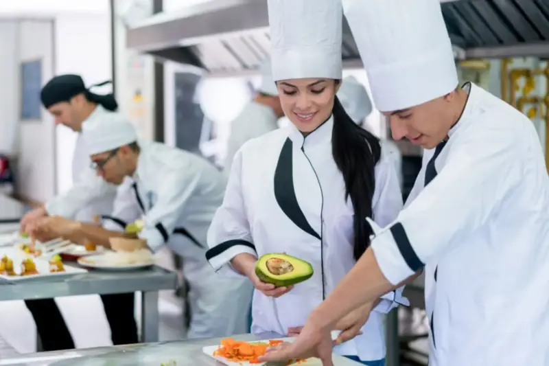 asisten koki pembantu dapur c573ea