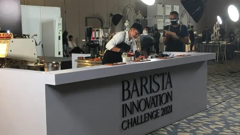 barista penyaji minuman kopi dan non kopi e0c4be