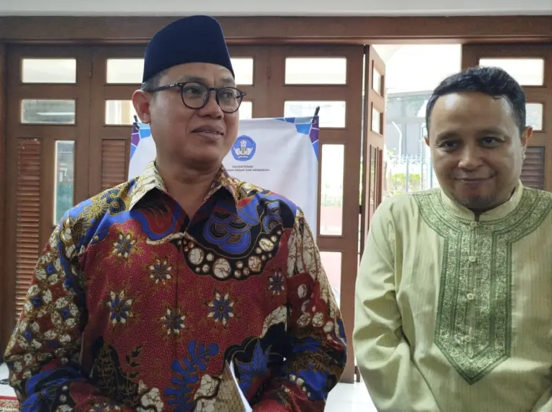 guru pengajar al quran di denpasar d5e5e5