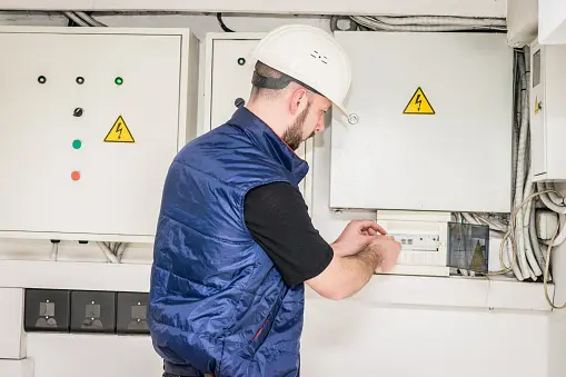 insinyur elektro spesialis sistem listrik 3132f2