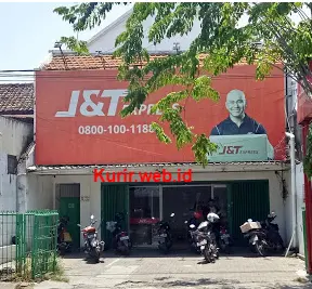 kurir pengiriman jnt di waru kabupaten sidoarjo 2a5247