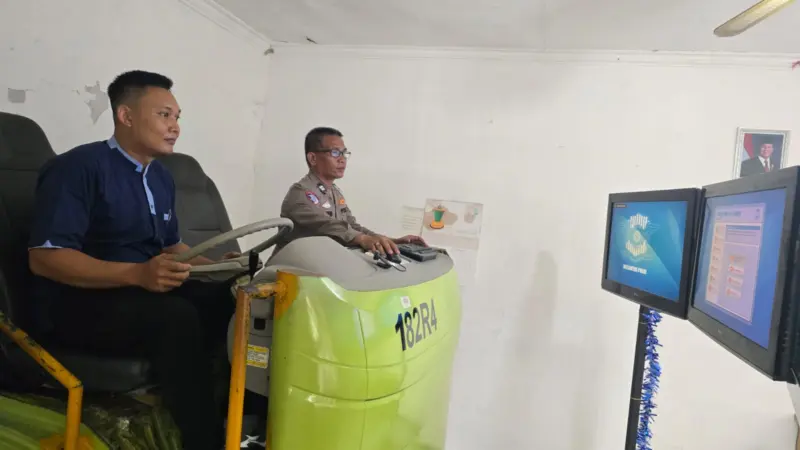 pengemudi truk gudang dengan sim b1 f6924c