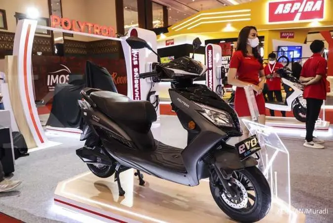 promotor penjualan motor listrik polytron 7c8189