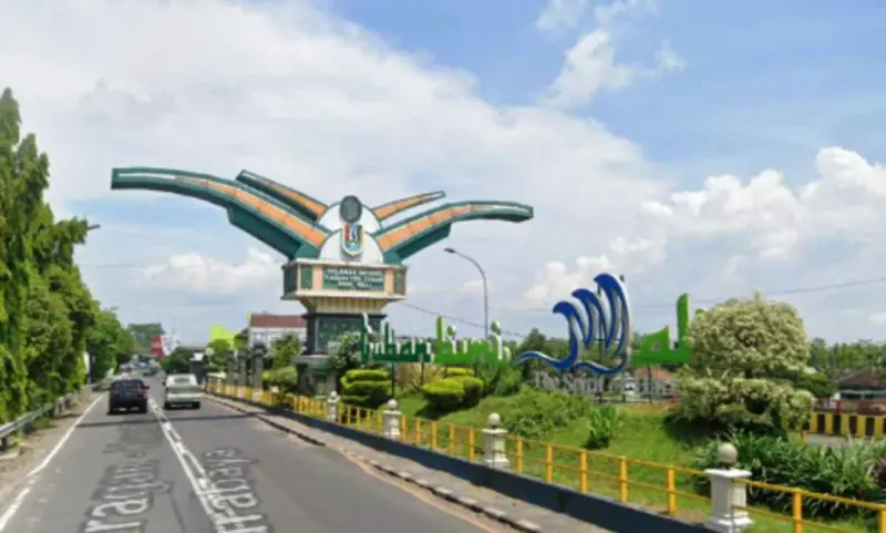 staf manajemen saluran penjualan tuban jawa timur fbb6c5