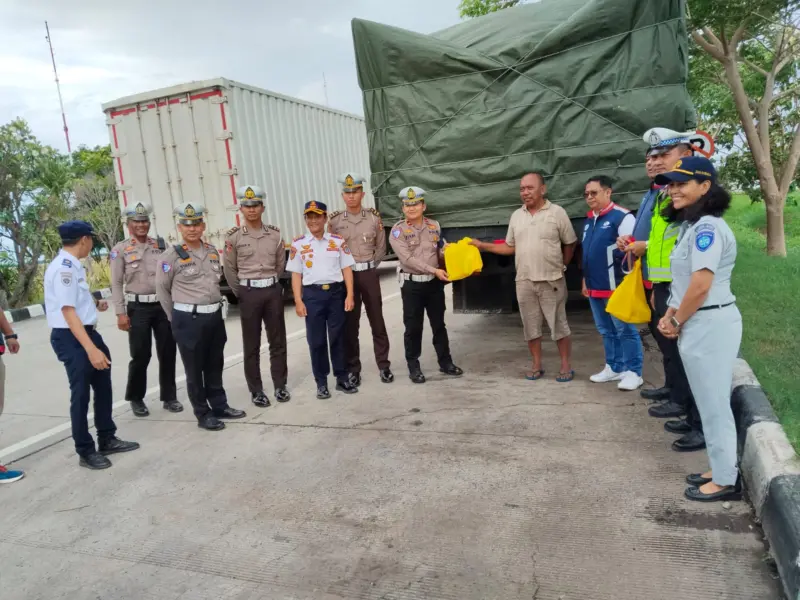 supir truk pengangkutan barang di bangkalan d1d081