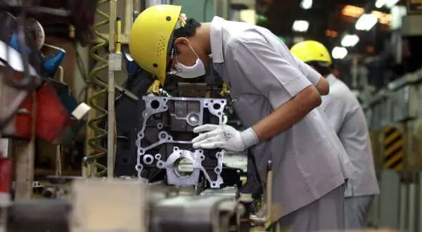 teknisi perawatan dan perbaikan peralatan industri ac9b76